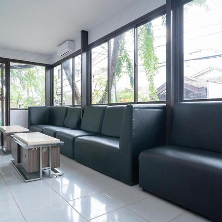 Reddoorz Plus Near Itc Cempaka Mas 2 จาการ์ตา ภายนอก รูปภาพ