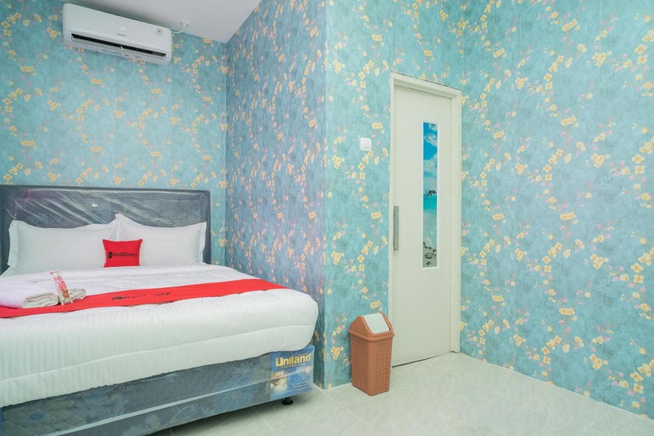 Reddoorz Plus Near Itc Cempaka Mas 2 จาการ์ตา ภายนอก รูปภาพ