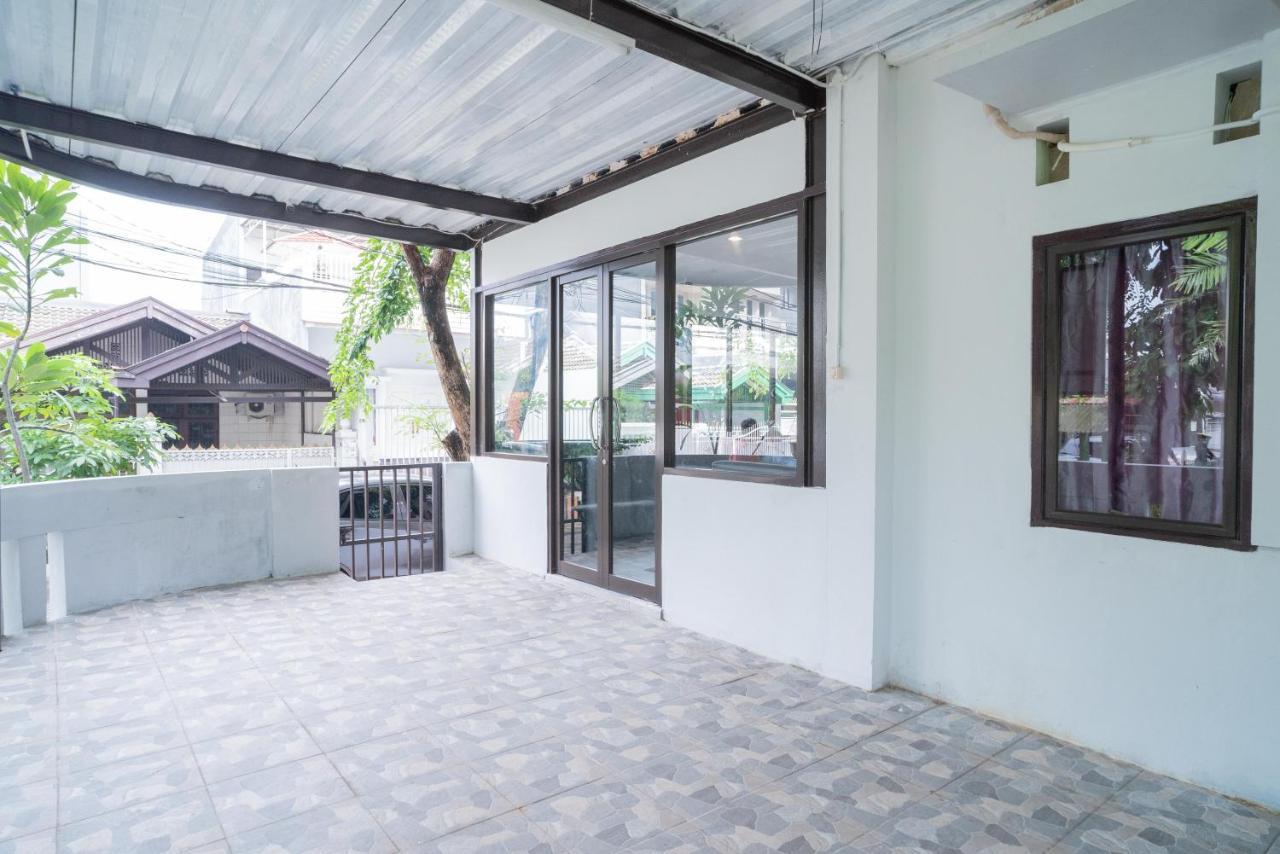 Reddoorz Plus Near Itc Cempaka Mas 2 จาการ์ตา ภายนอก รูปภาพ