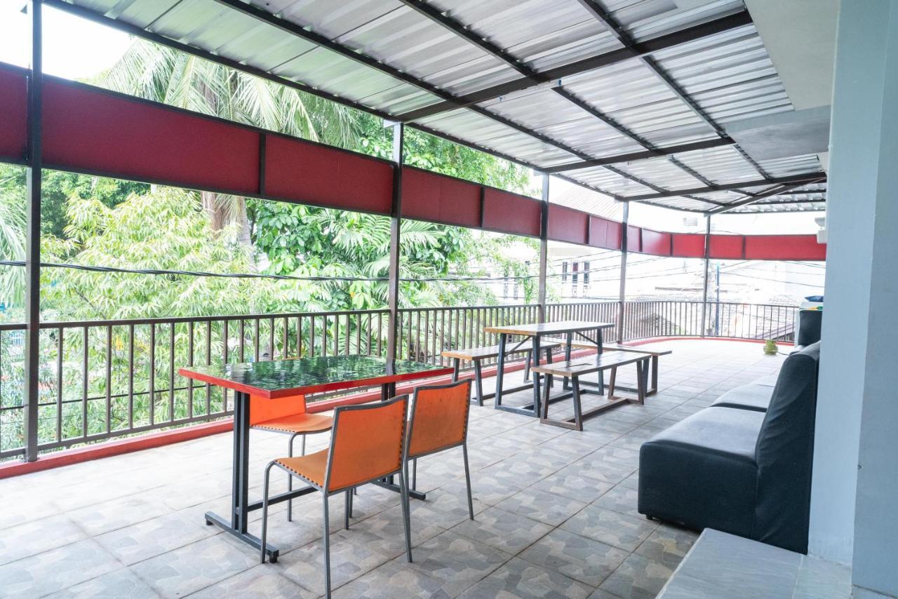 Reddoorz Plus Near Itc Cempaka Mas 2 จาการ์ตา ภายนอก รูปภาพ