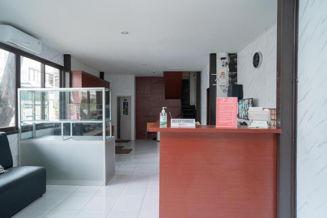 Reddoorz Plus Near Itc Cempaka Mas 2 จาการ์ตา ภายนอก รูปภาพ