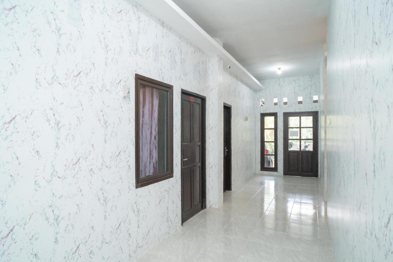 Reddoorz Plus Near Itc Cempaka Mas 2 จาการ์ตา ภายนอก รูปภาพ